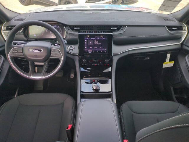 2025 Jeep Grand Cherokee L Laredo X