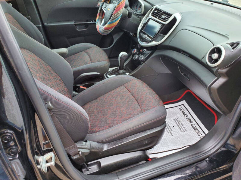2017 Chevrolet Sonic LT Auto