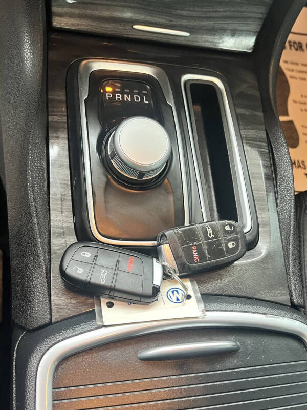 2018 Chrysler 300 Touring