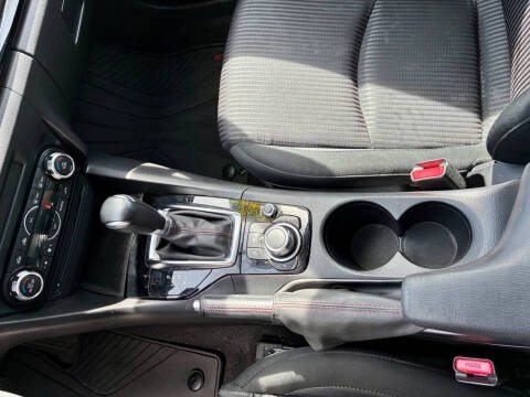 2016 Mazda MAZDA3 i Touring