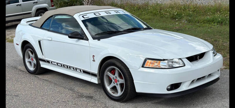 1999 Ford Mustang COBRA SVT photo 2