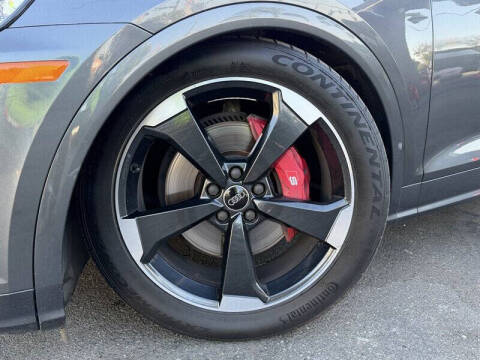 2020 Audi SQ5 3.0T quattro Premium Plus