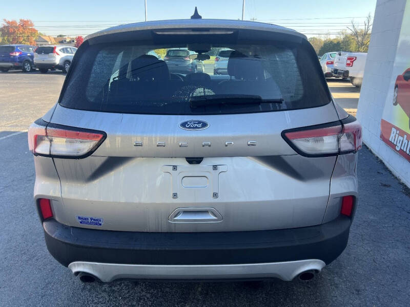 2022 Ford Escape S