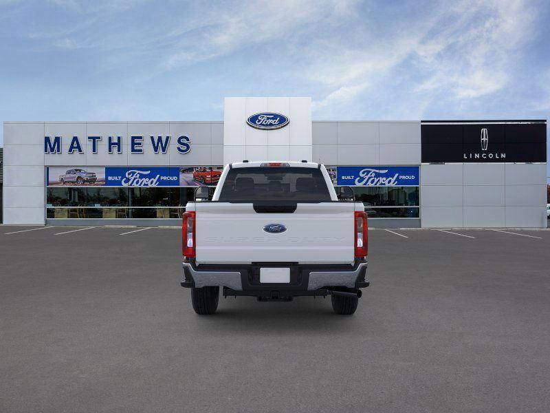 2025 Ford F-350 Super Duty XLT