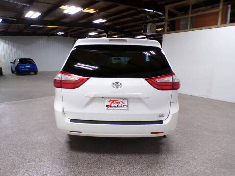 2015 Toyota Sienna LE 7-Passenger