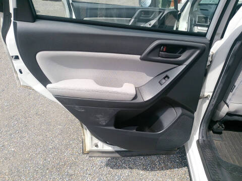 2014 Subaru Forester 2.5i