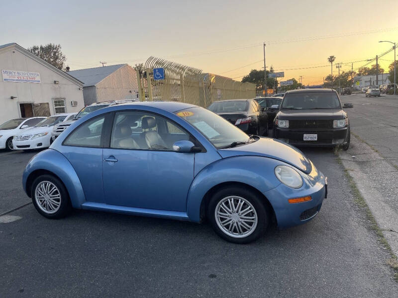 2010 Volkswagen New Beetle Base PZEV
