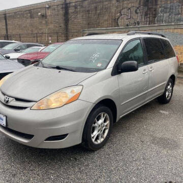 2006 Toyota Sienna LE 7 Passenger