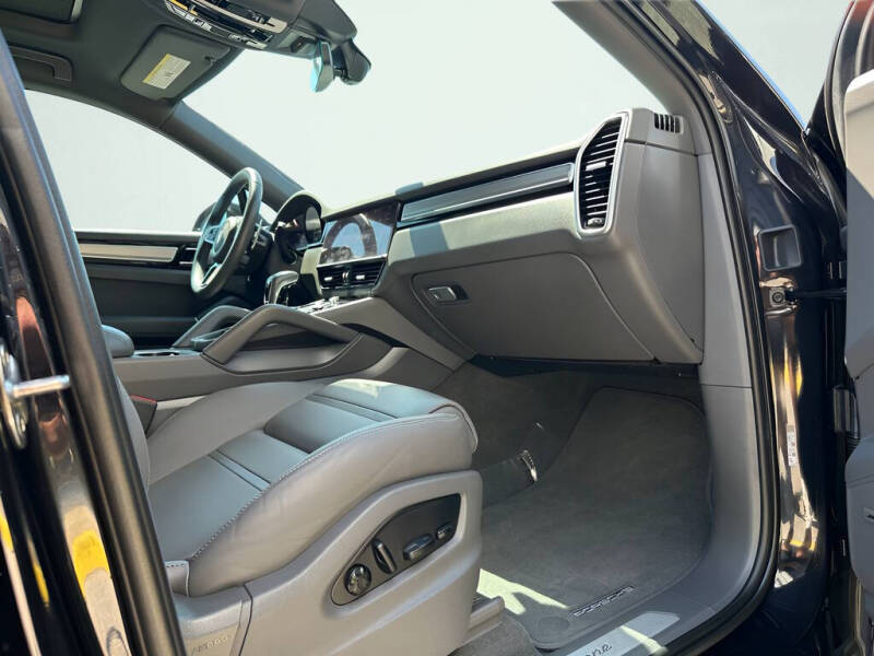 2022 Porsche Cayenne