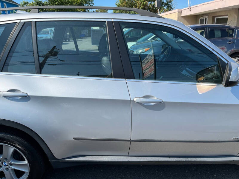 2007 BMW X5 4.8i photo 5