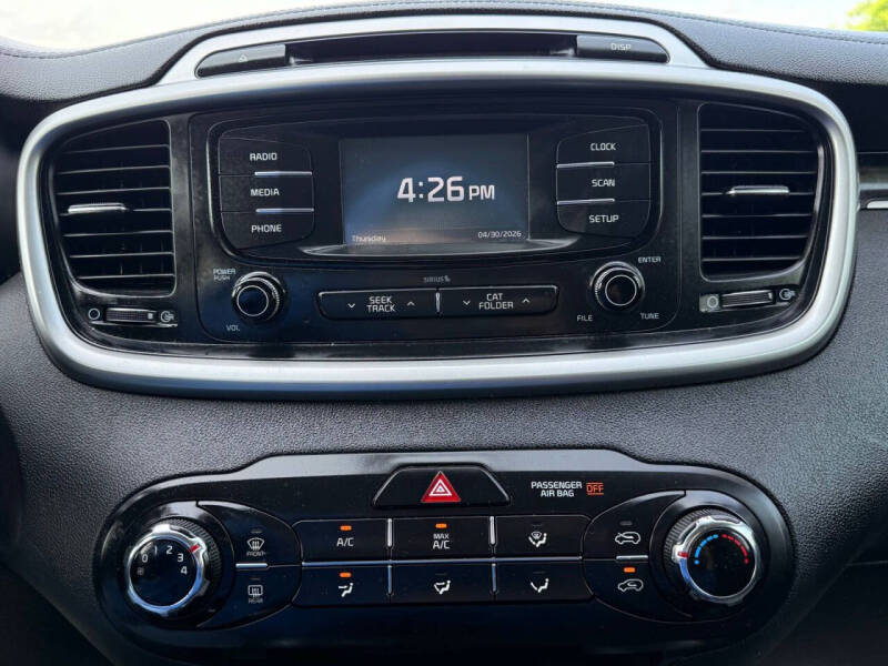 2017 Kia Sorento LX V6