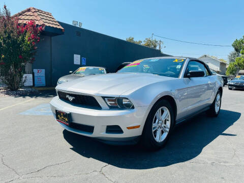2011 Ford Mustang V6