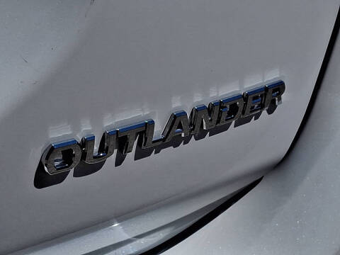2018 Mitsubishi Outlander SE