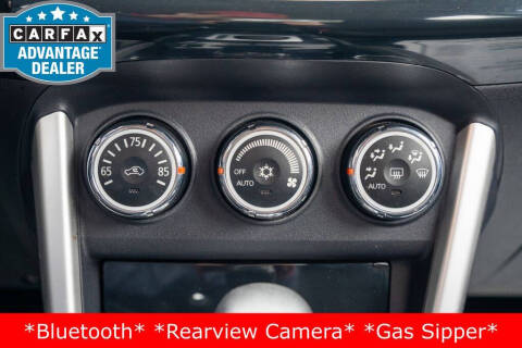 2017 Mitsubishi Lancer ES