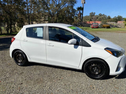 2018 Toyota Yaris 5-Door LE
