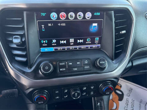 2017 GMC Acadia SLT-1