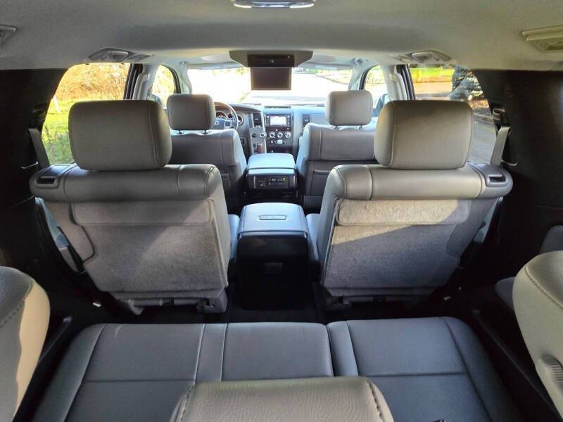 2016 Toyota Sequoia Platinum