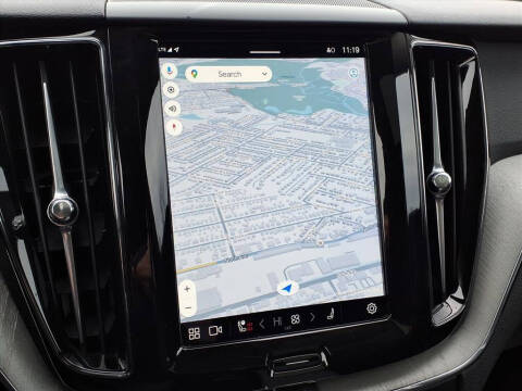 2025 Volvo XC60 B5 Plus Dark Theme