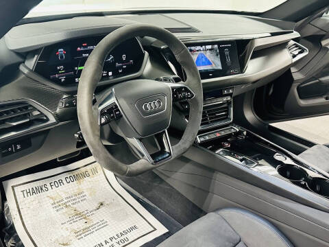 2022 Audi e-tron GT quattro Premium Plus