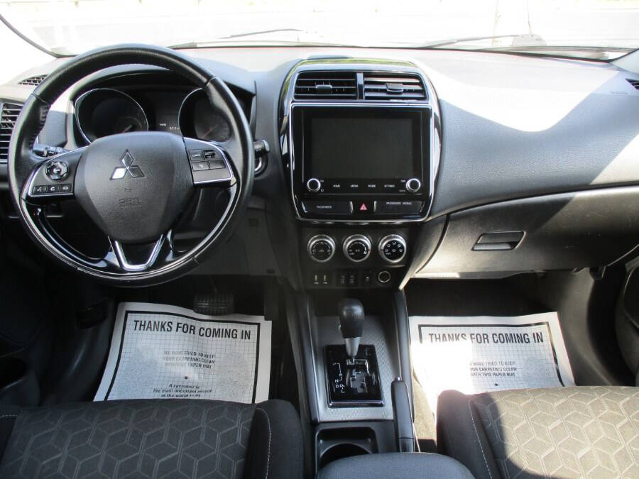 Silver 2020 Mitsubishi Outlander Sport SE AWD SE 4dr Crossover 34