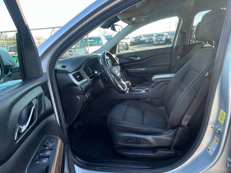 2018 GMC Acadia SLE-2