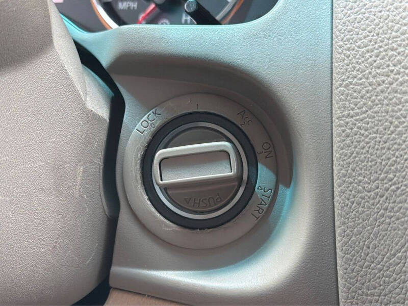 2013 Nissan Armada Platinum