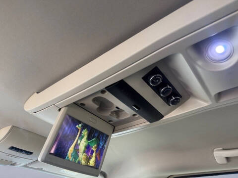 2014 Chrysler Town and Country Touring