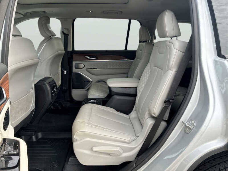 2021 Jeep Grand Cherokee L Summit