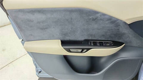 2023 Lexus RZ 450e Luxury