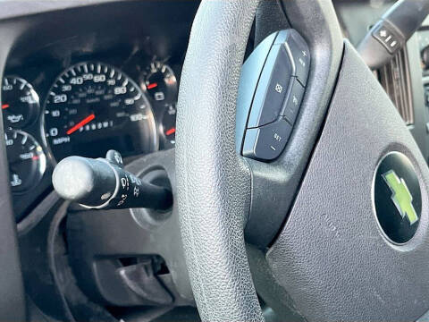 2025 Chevrolet Express 2500