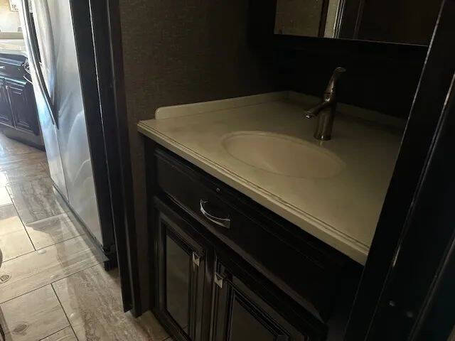 2016 Freightliner XCR Chassis