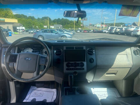 2010 Ford Expedition EL XLT