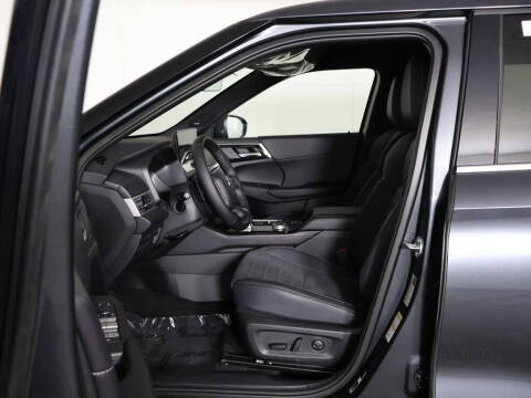 2026 Mitsubishi Outlander LE