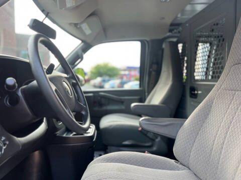 2018 Chevrolet Express 2500