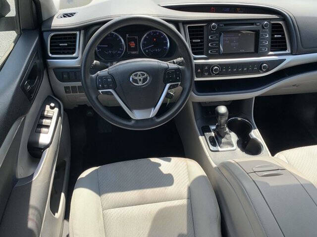 2018 Toyota Highlander LE