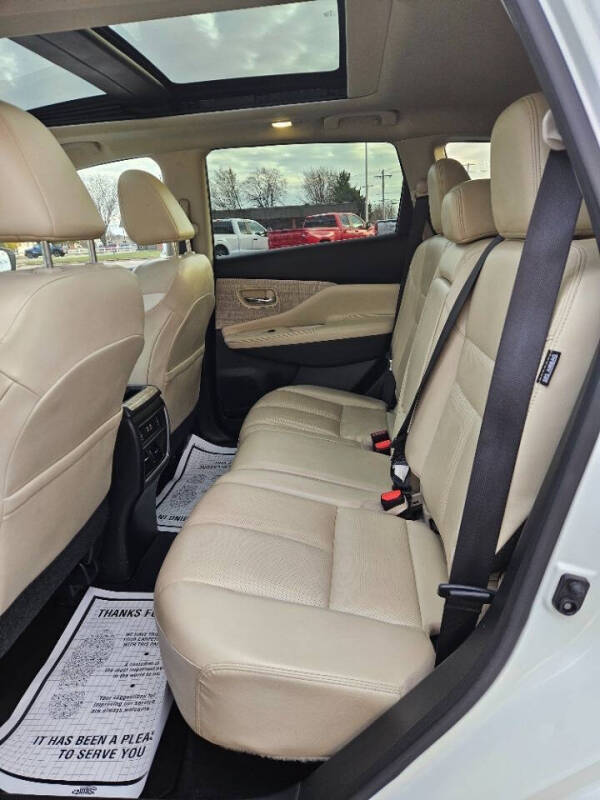 2023 Nissan Murano SL