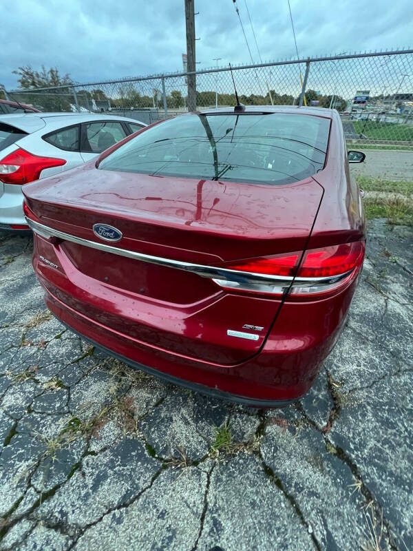 2017 Ford Fusion SE