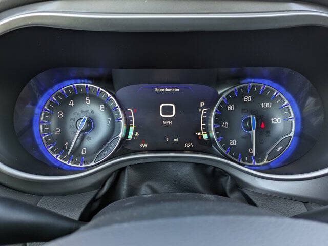 2026 Chrysler Voyager LX