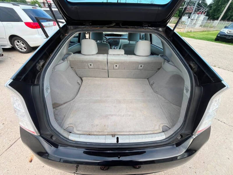 2010 Toyota Prius III