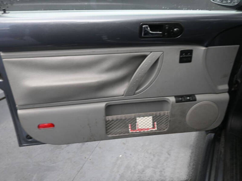 2002 Volkswagen New Beetle GLS