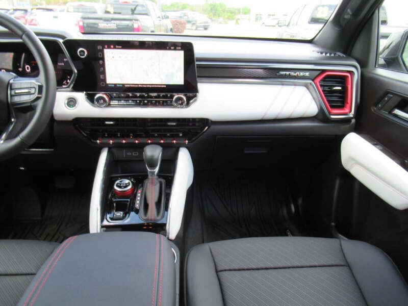 2024 GMC Canyon AT4X