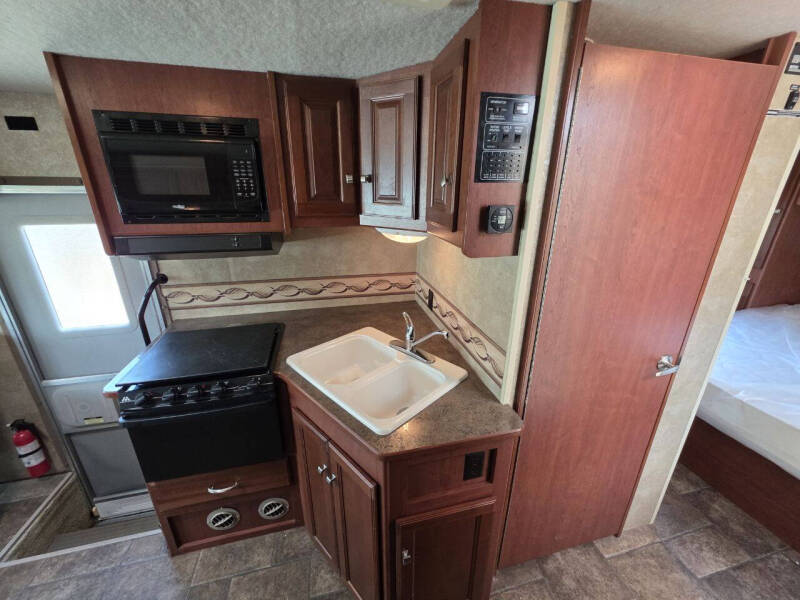 2013 Winnebago Vista