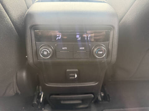 2017 GMC Acadia SLE-1