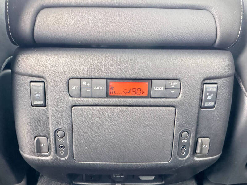 2020 Nissan Armada Platinum