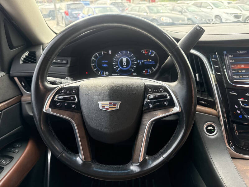 2017 Cadillac Escalade ESV Luxury