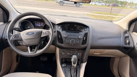 2017 Ford Focus SE