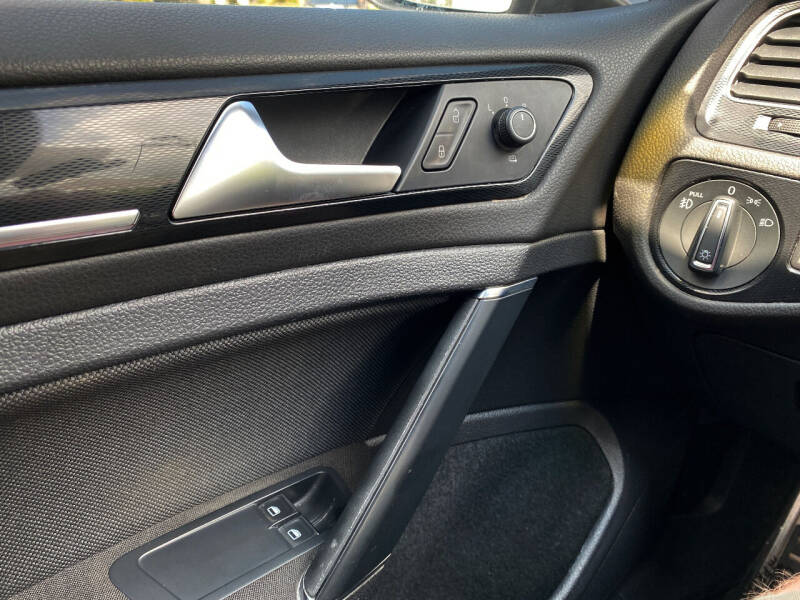2015 Volkswagen Golf GTI S