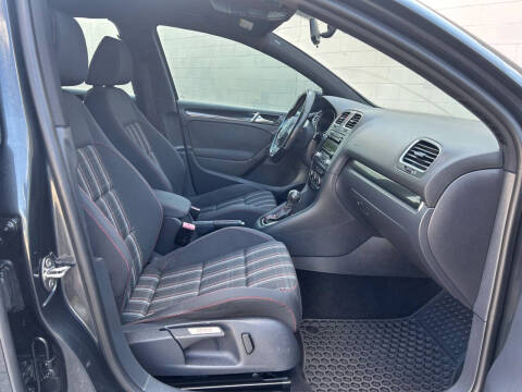 2014 Volkswagen GTI Wolfsburg Edition PZEV