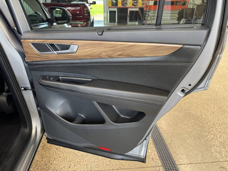 2024 Volkswagen Atlas SE 4Motion