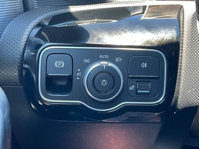 2020 Mercedes-Benz A-Class A 220 4MATIC